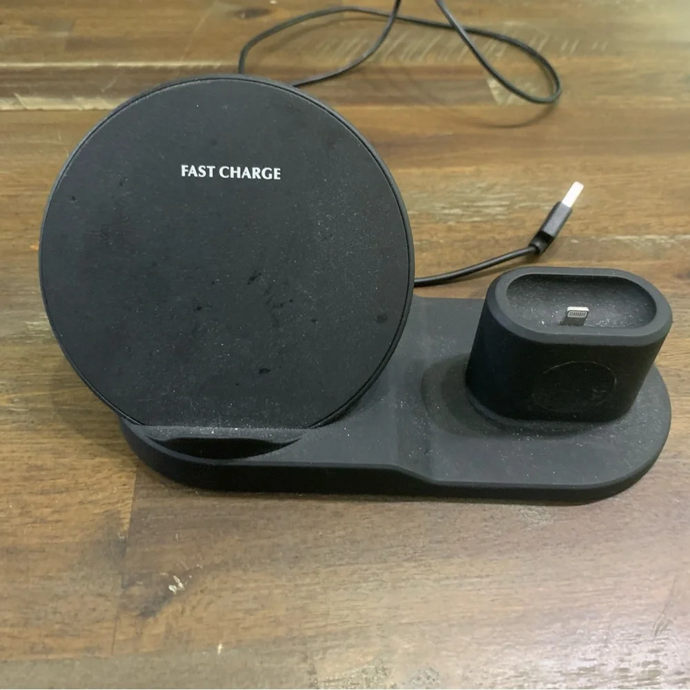 Fast Charge 3 in one charging dock for iPhone, watch and AirPods
